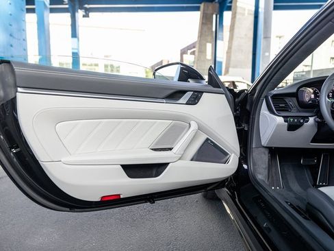 Certified 2025 Porsche 911 Carrera GTS image 27