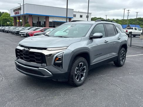 New 2026 Chevrolet Equinox ACTIV w/ Convenience Package III FWD image 2