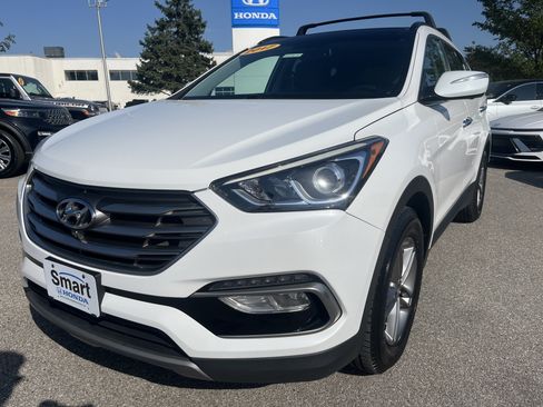 Used 2017 Hyundai Santa Fe Sport w/ 2.4L Tech Package 04 FWD image 2