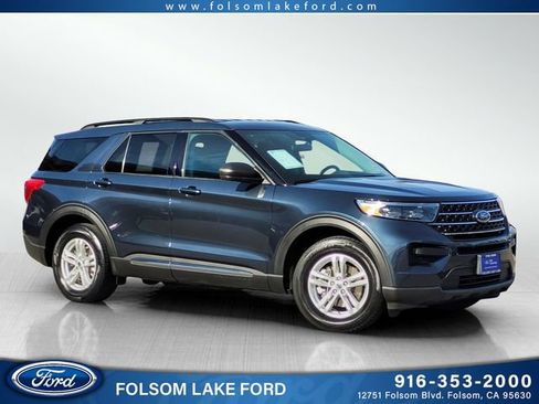 Certified 2023 Ford Explorer XLT image 1