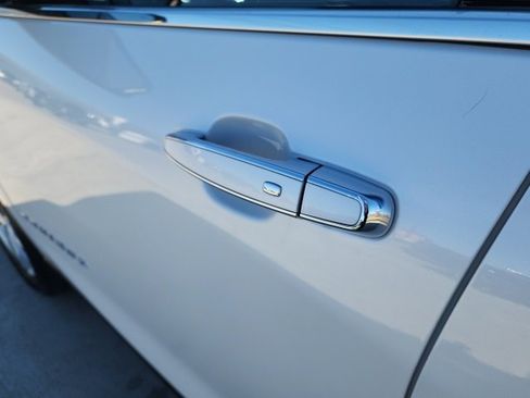 Certified 2018 Chevrolet Equinox Premier image 13