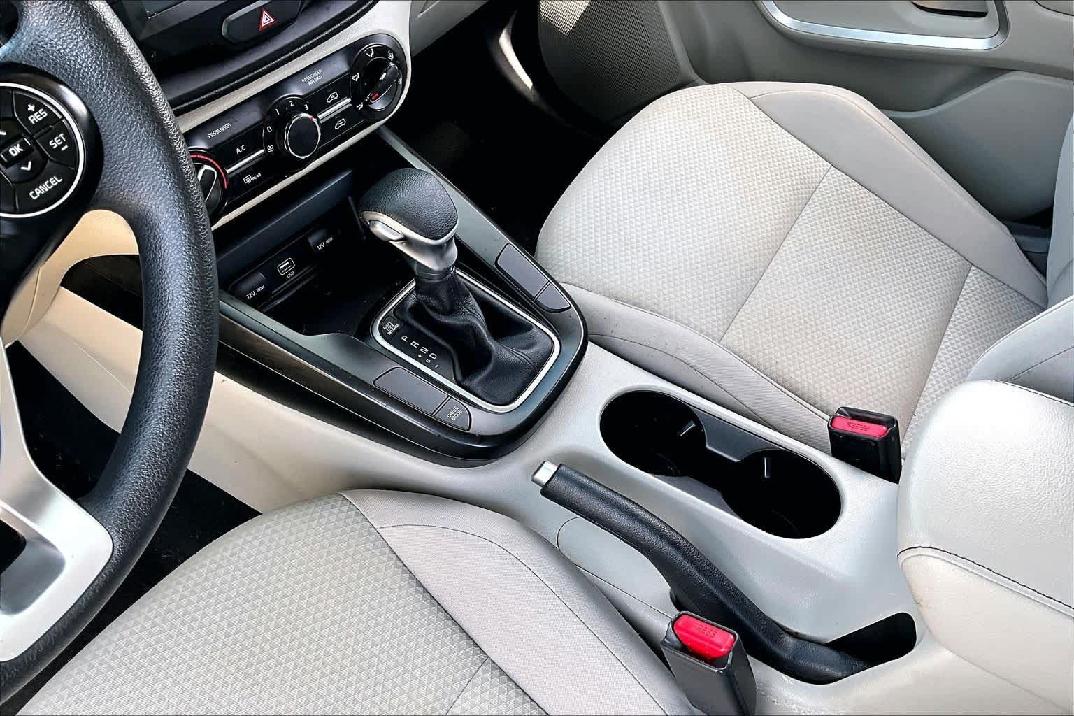 Used 2020 Kia Soul LX FWD image 17