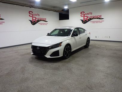 Used 2024 Nissan Altima 2.5 SR w/ SR Premium Package