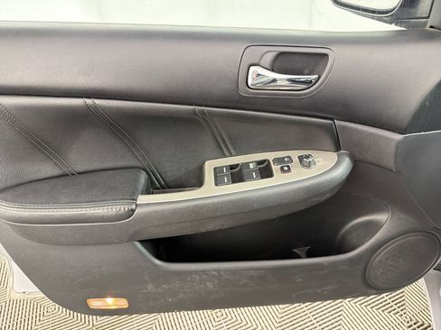 Used 2005 Honda Accord EX-L image 13