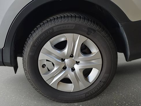 Used 2015 Toyota RAV4 LE AWD/4WD image 32