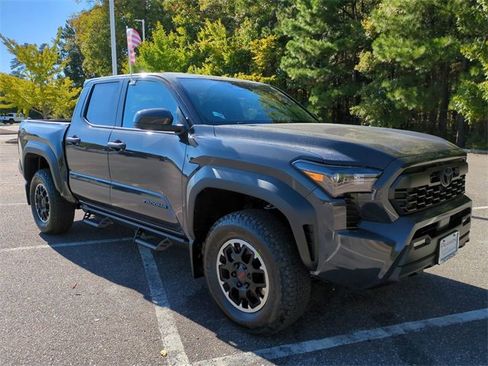 New 2025 Toyota Tacoma TRD Off-Road image 2