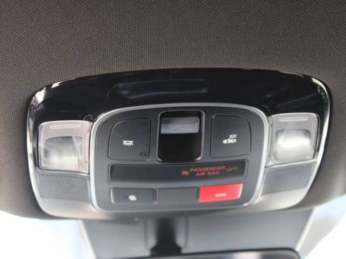 Used 2023 Hyundai Santa Cruz Night AWD/4WD image 17
