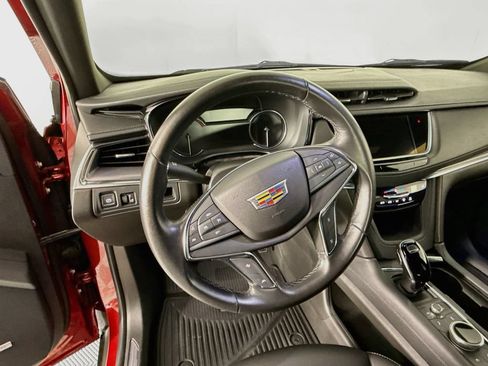 Used 2022 Cadillac XT5 Luxury AWD/4WD image 12