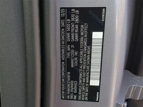 New 2026 Volvo XC60 B5 Plus w/ Protection Package Premier image 33