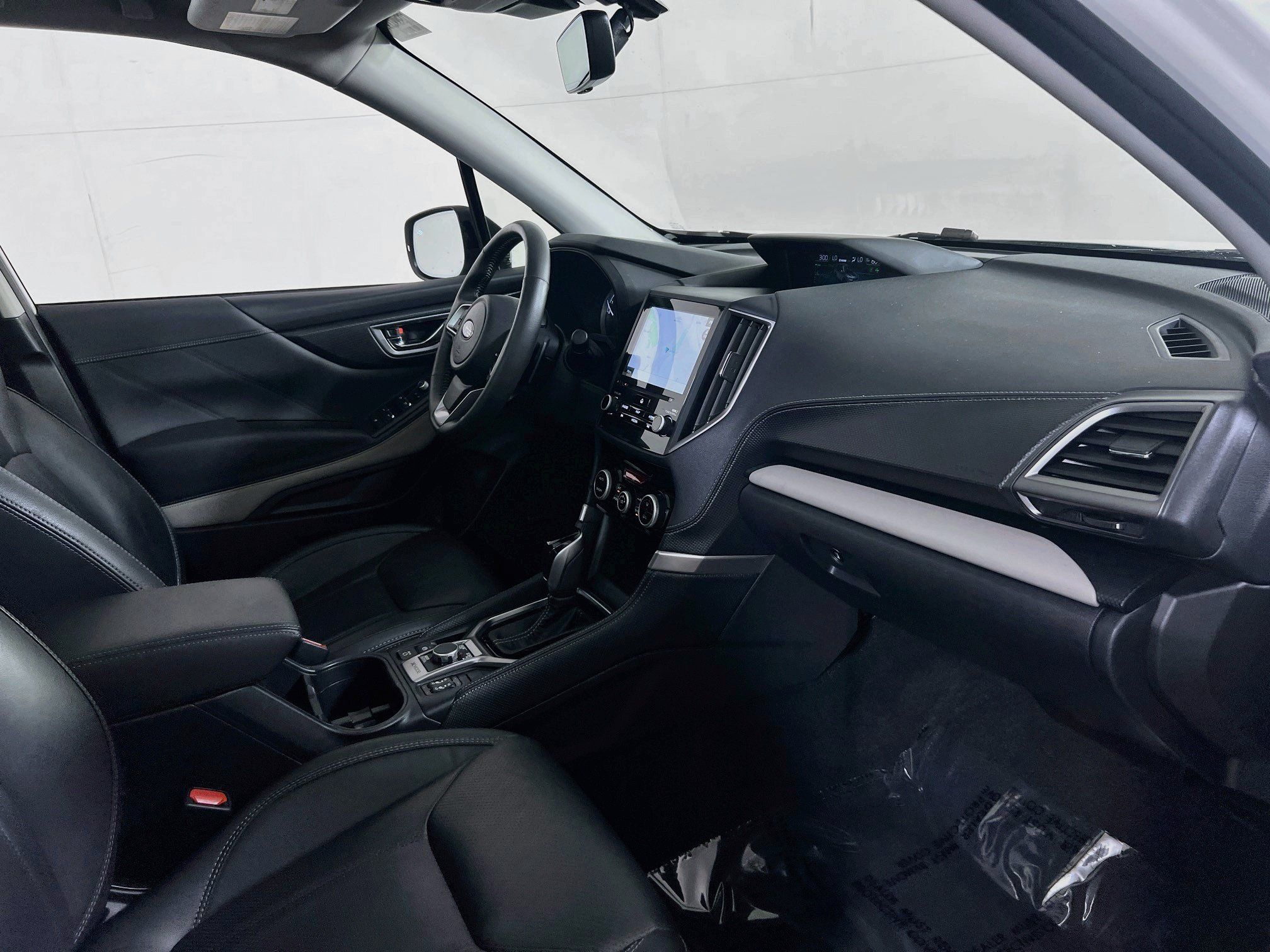 Used 2023 Subaru Forester Limited AWD/4WD image 30