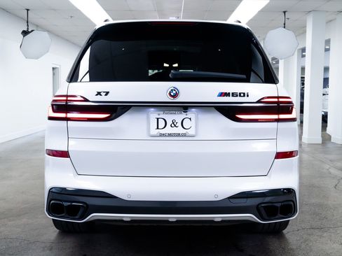 Used 2023 BMW X7 M60i w/ Executive Package image 5