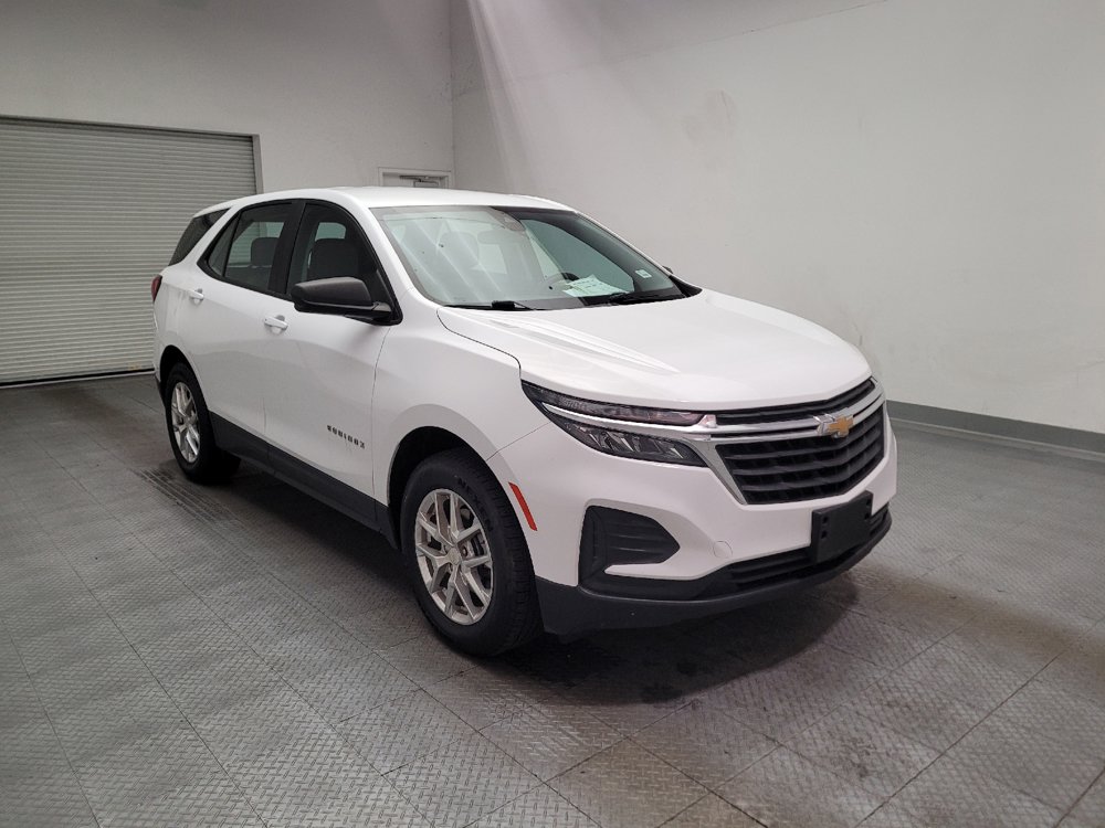 Used 2022 Chevrolet Equinox LS w/ LPO, Floor Liner Package AWD/4WD image 13