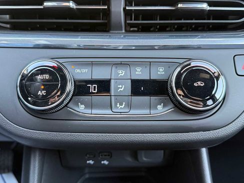 Used 2024 Buick Envista Preferred w/ Convenience I Package image 23