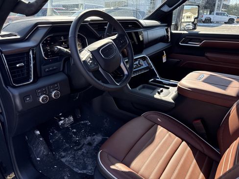New 2026 GMC Sierra 2500 Denali Ultimate w/ Max Trailering Package image 13