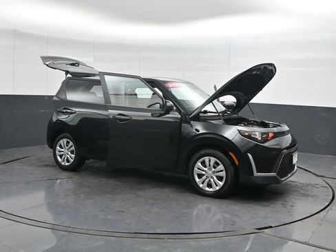 Used 2023 Kia Soul LX image 53