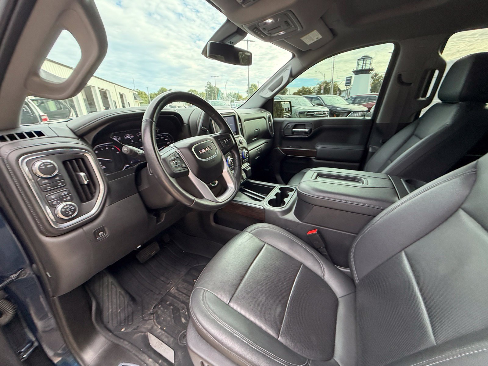 Used 2021 GMC Sierra 1500 SLT w/ SLT Premium Plus Package AWD/4WD image 10