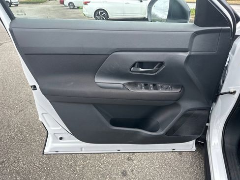 New 2026 Nissan Kicks S image 10