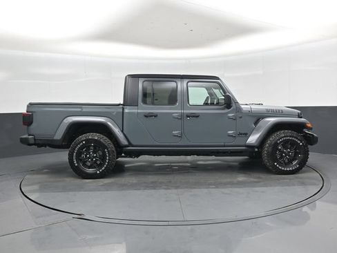 New 2026 Jeep Gladiator Sport AWD/4WD image 2