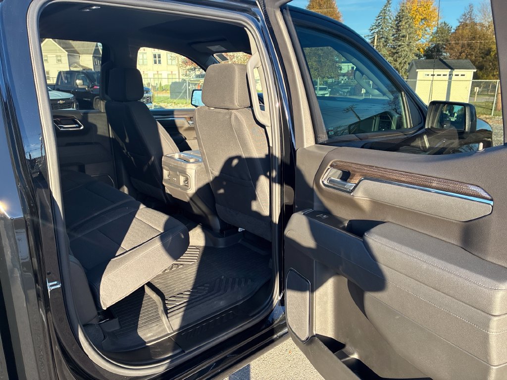 Used 2026 Chevrolet Silverado 1500 LT Trail Boss w/ Safety Package AWD/4WD image 34