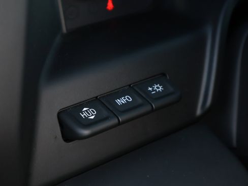 Used 2024 GMC Sierra 1500 AT4 w/ Technology Package image 15