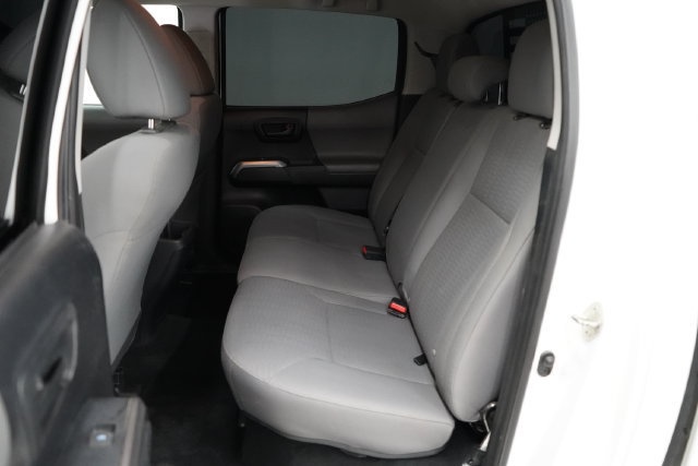 Used 2019 Toyota Tacoma SR5 AWD/4WD image 30