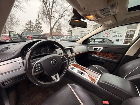 Used 2015 Jaguar XF Portfolio image 7