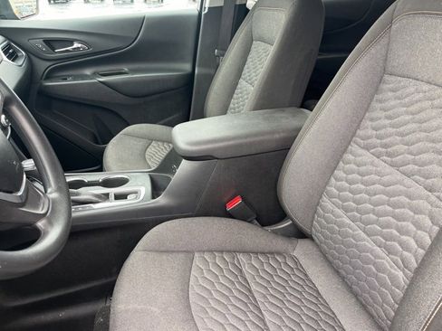 Used 2018 Chevrolet Equinox LT image 8
