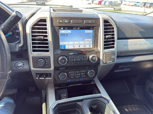 Used 2017 Ford F350 Lariat w/ Lariat Ultimate Package AWD/4WD image 16