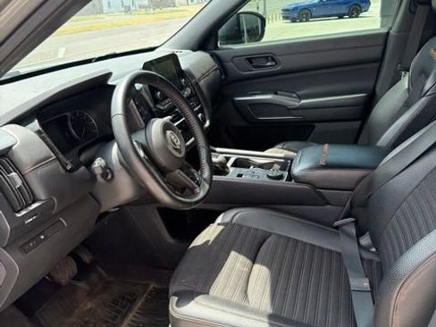 Used 2024 Nissan Pathfinder Rock Creek AWD/4WD image 6