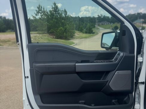 New 2025 Ford F150 Lariat w/ Equipment Group 501A Mid image 28