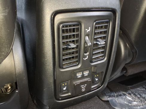 Used 2024 Dodge Durango GT image 7