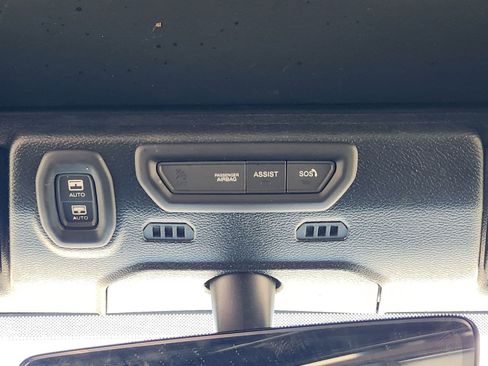 Used 2023 Jeep Wrangler Unlimited w/ Sun & Screen Package AWD/4WD image 36