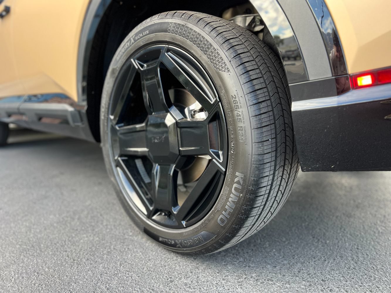 Used 2027 Kia Telluride EX X-Line w/ Towing Package AWD/4WD image 38