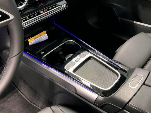 New 2026 Mercedes-Benz GLB 250 image 7