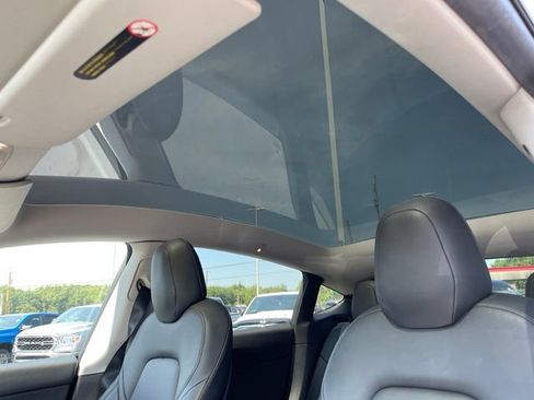 Used 2020 Tesla Model Y Long Range AWD/4WD image 15
