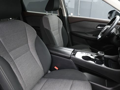 Used 2023 Nissan Rogue SV image 26