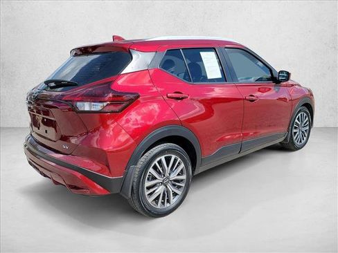 Used 2024 Nissan Kicks SV FWD image 5