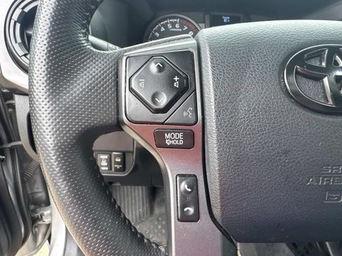 Used 2023 Toyota Tacoma TRD Off-Road w/ TRD Premium Off Road Package AWD/4WD image 23