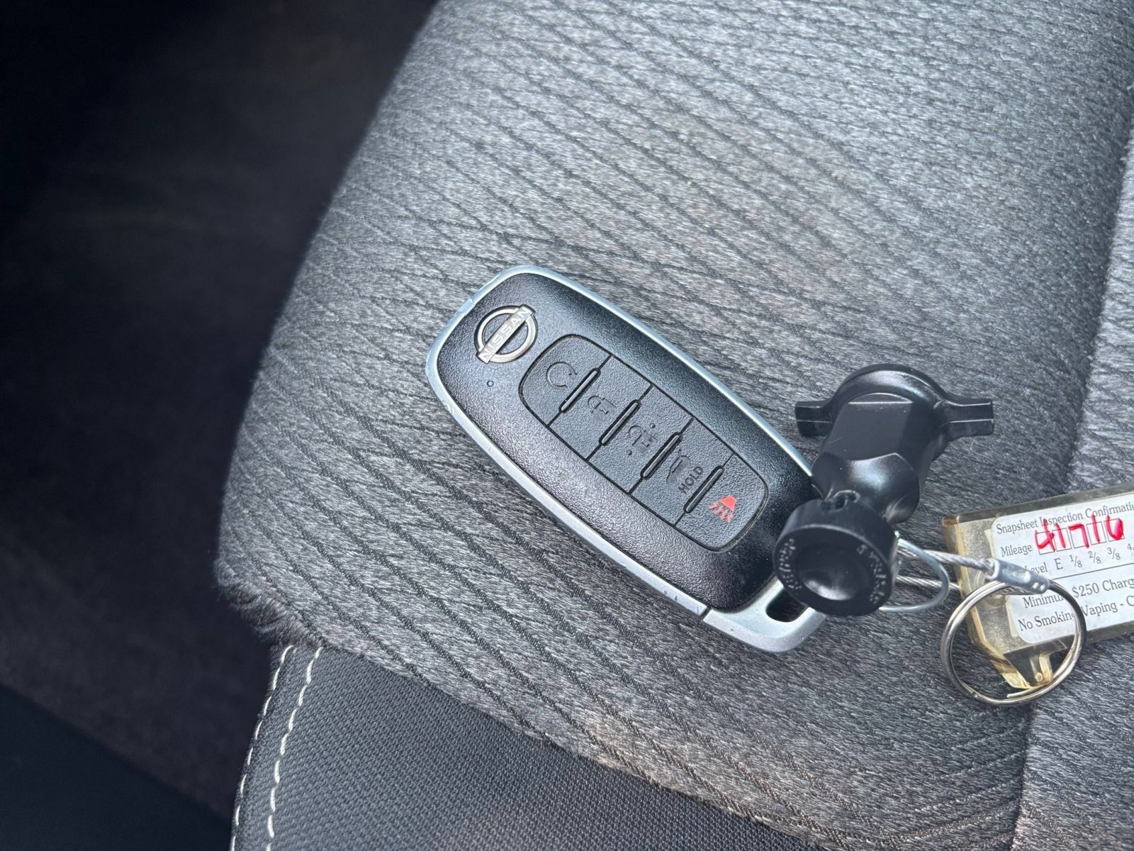 Used 2025 Nissan Rogue SV AWD/4WD image 20
