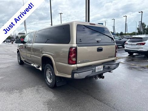 Used 2005 Chevrolet Silverado 2500 LS w/ Heavy-Duty Power Package AWD/4WD image 5