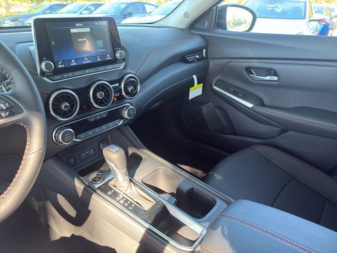 New 2025 Nissan Sentra SR image 24