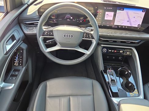 Certified 2025 Audi Q5 Premium w/ Convenience Package AWD/4WD image 14