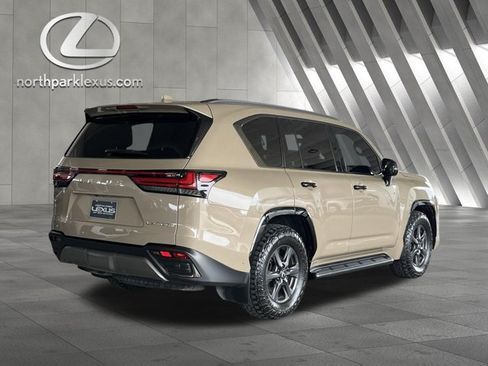 Certified 2025 Lexus LX 700h Overtrail AWD/4WD image 6