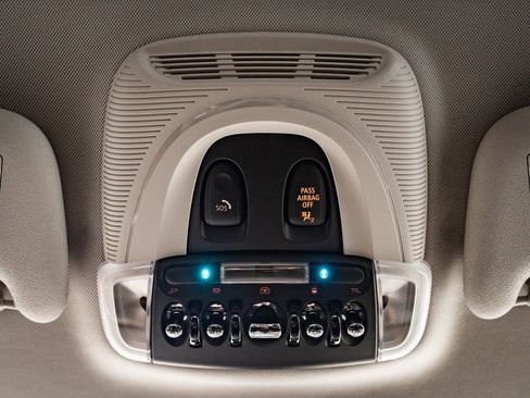 Used 2024 MINI Cooper SE image 38