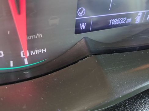 Used 2019 Chevrolet Trax LS FWD image 12