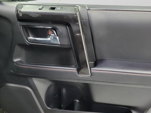 Used 2021 Toyota 4Runner TRD Off-Road Premium w/ Moonroof Package AWD/4WD image 16