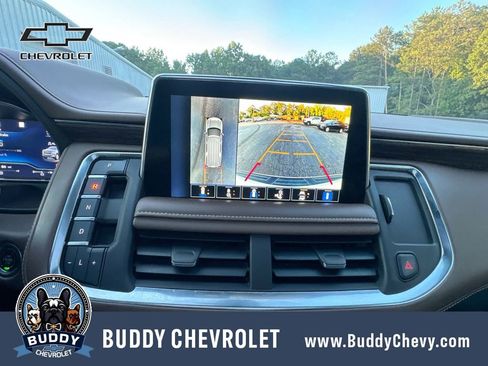 Used 2022 Chevrolet Suburban High Country w/ Premium Package AWD/4WD image 28