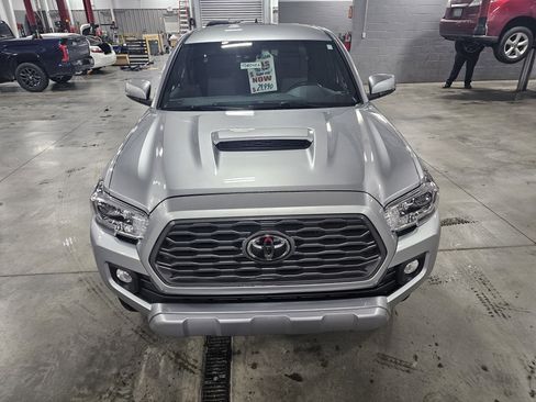 Used 2022 Toyota Tacoma TRD Sport image 13