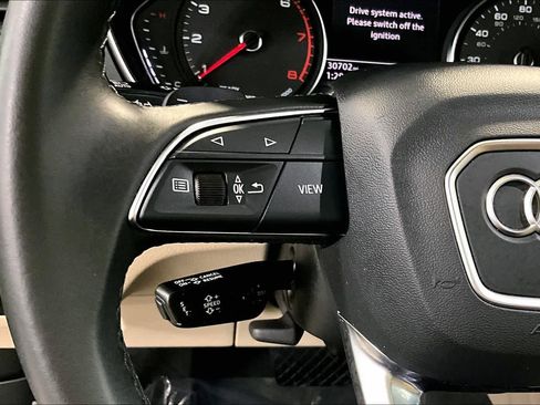 Used 2023 Audi Q5 2.0T Premium w/ Convenience Package image 23