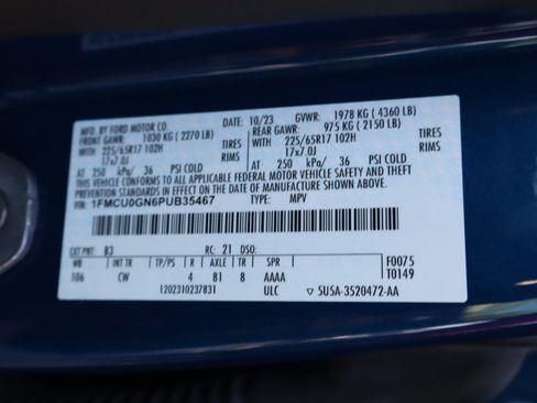 Used 2023 Ford Escape Active w/ Tech Pack #2 FWD image 12
